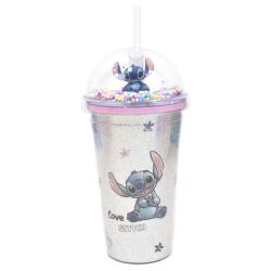 כוס שתייה עם קשית ופונפונים ודמות סטיץ